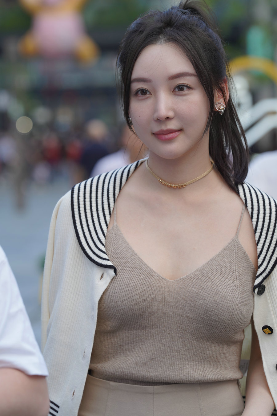 J3979 108P-1.43GB.jpg