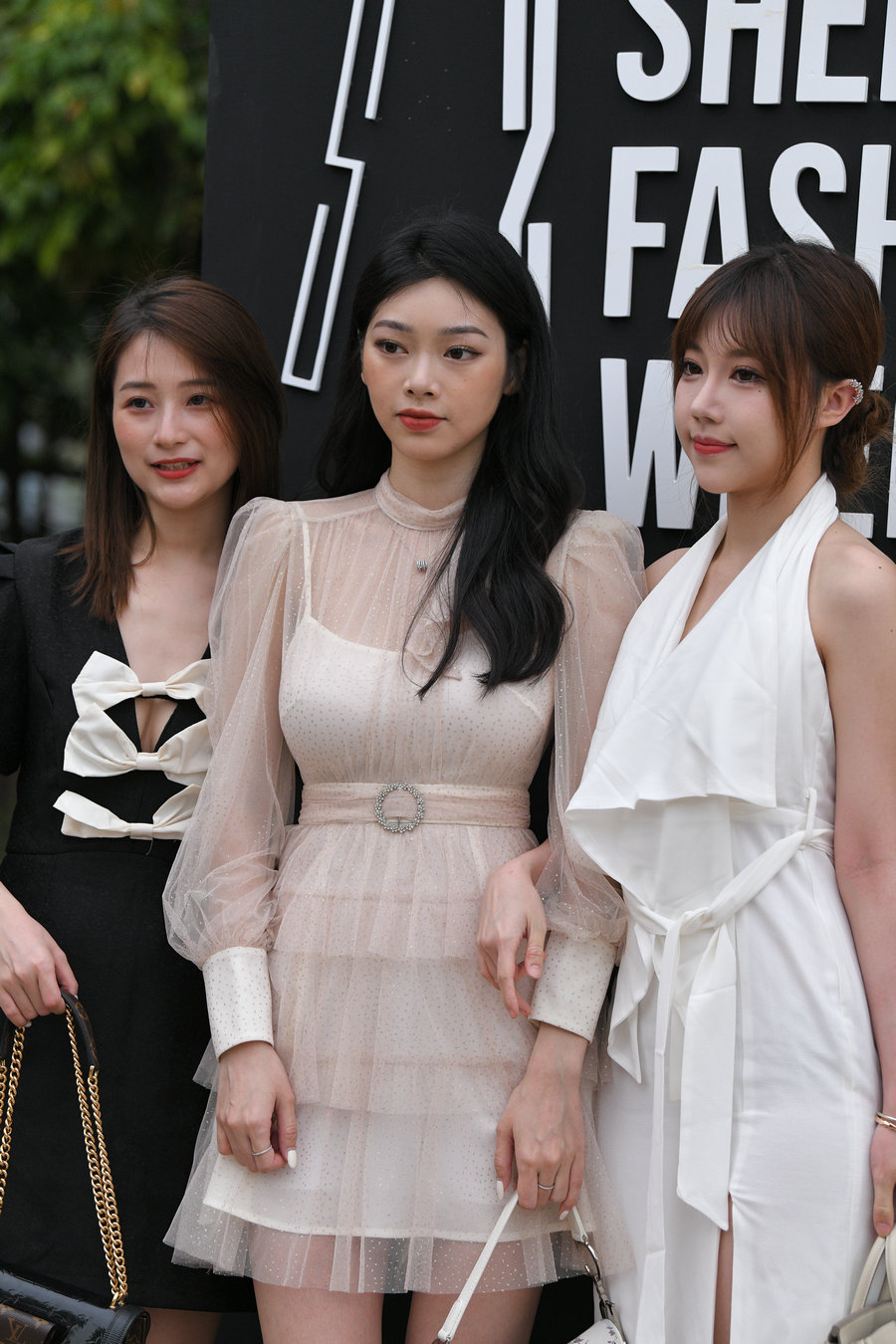 J4613 75P-2.39GB.jpg